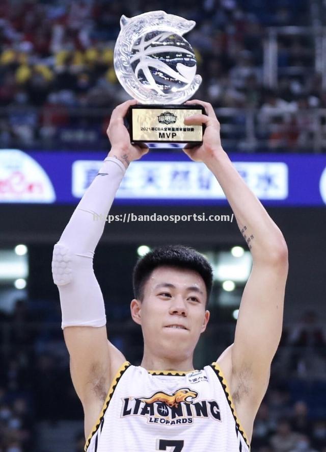 半岛体育-nba总决赛新星奖评选揭晓：谁将脱颖而出？_